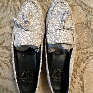 Meandher Egg shell White Connie loafers with tassle
